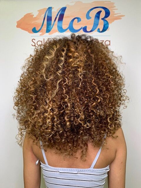 tratamientos para pelo rizado peluquería