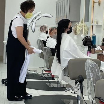 salón de belleza cerca de mi precios